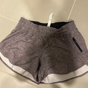 Lululemon 2.5” Hot Shorts